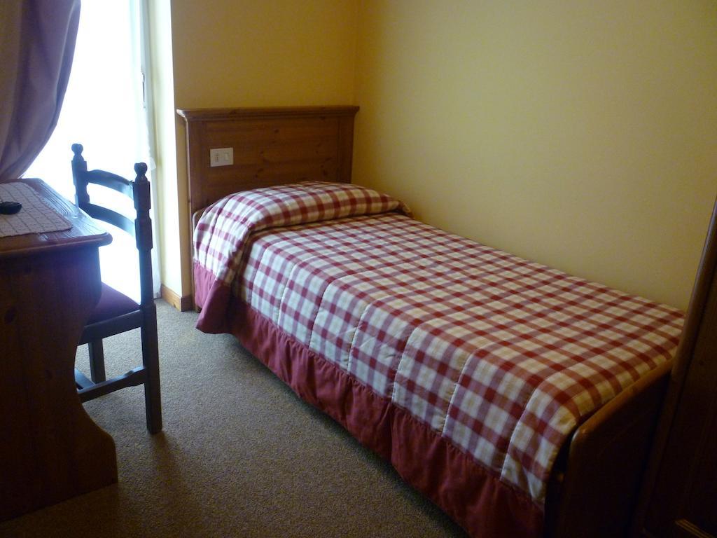 Hotel I Rododendri Valfurva Habitación foto